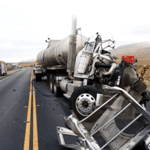 خطرات تصادف تانکرهای ماشینی و راه‌های جلوگیری از آن